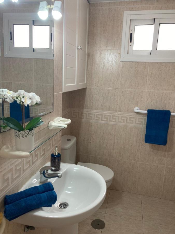 Preciosas Habitaciones En La Casa De May Arona  Exteriör bild